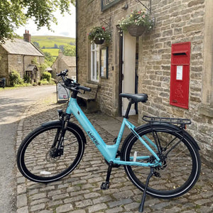 dutch style electric bicycle LeMond Bicycles Discover unmatched comfort and ride with ease on this lightweight carbon fiber electric bike Dutch Style Electric Bike |
