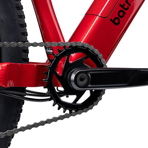 Close up of the single chainring and black crank arm on the Magma Batribike Trail frame