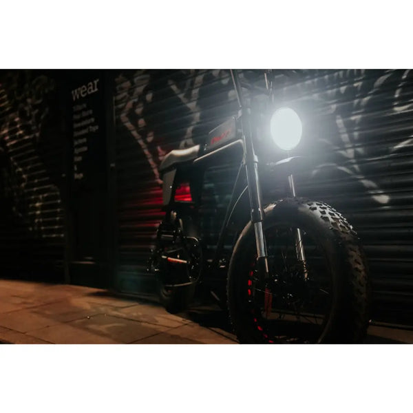 Side view of the Cruz73 Pro Retro Fat Tyre Electric Bike 250W.