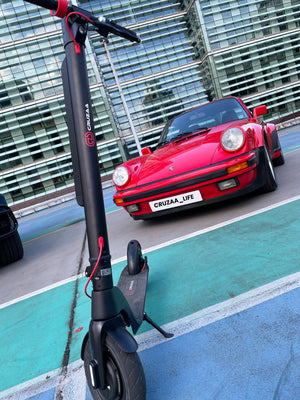 Cruzaa Commuta Electric Scooter 350W - Black