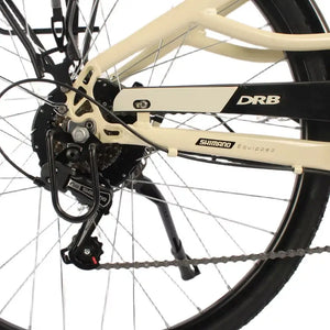 Close up of the Dallingridge Harlow V3 Shimano rear drivetrain and chain guard on cream frame.