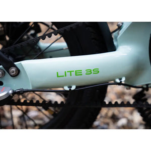 Close-up on the E-Go Lite 3S Gates Carbon Belt Drive system and mint green frame.