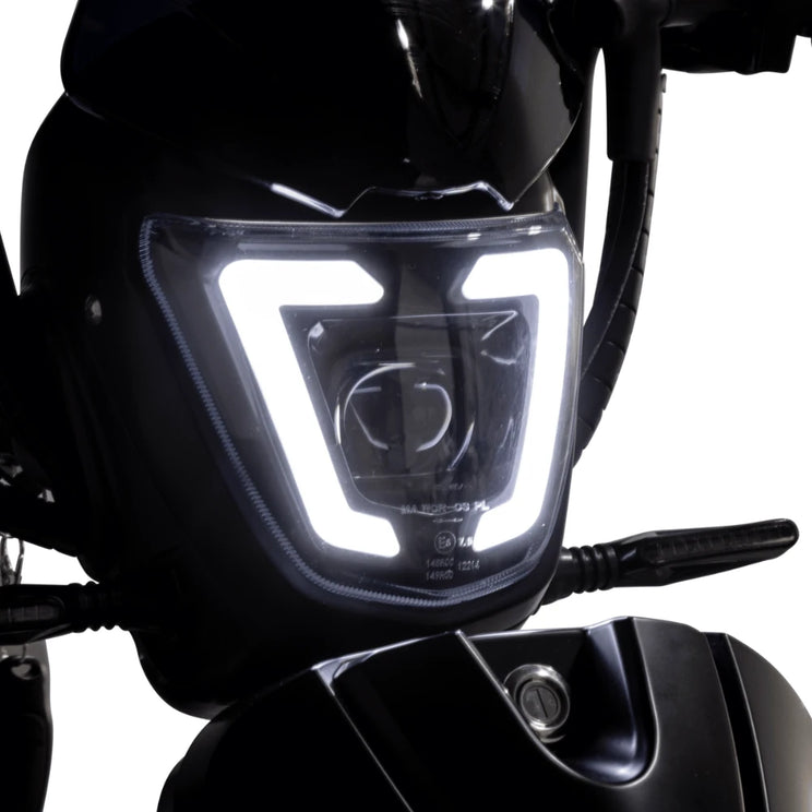 LED headlight lit on the Eskuta SX-250 Series 4 electric bike