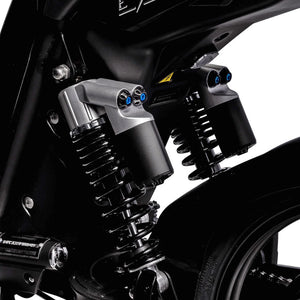 Twin rear shock absorbers on the Eskuta SX-250 Series 4 electric bike