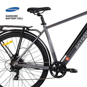 Close-up of the graphite grey frame on the Hygge Aarhus e-bike, highlighting the integrated removable Samsung battery cell.