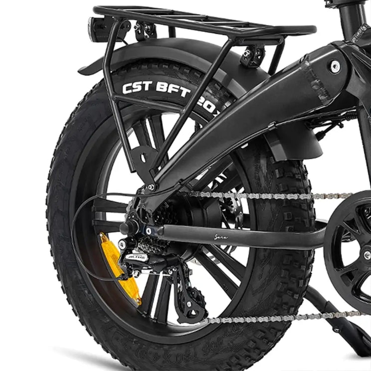 Hygge Sorø electric bike rear hub motor with Shimano drivetrain and fat tyre for smooth power delivery.