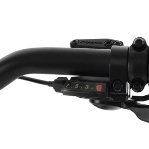 Hygge Vester Step ebike 7 speed twist gear shifter and Tektro hydraulic brake lever on handlebar